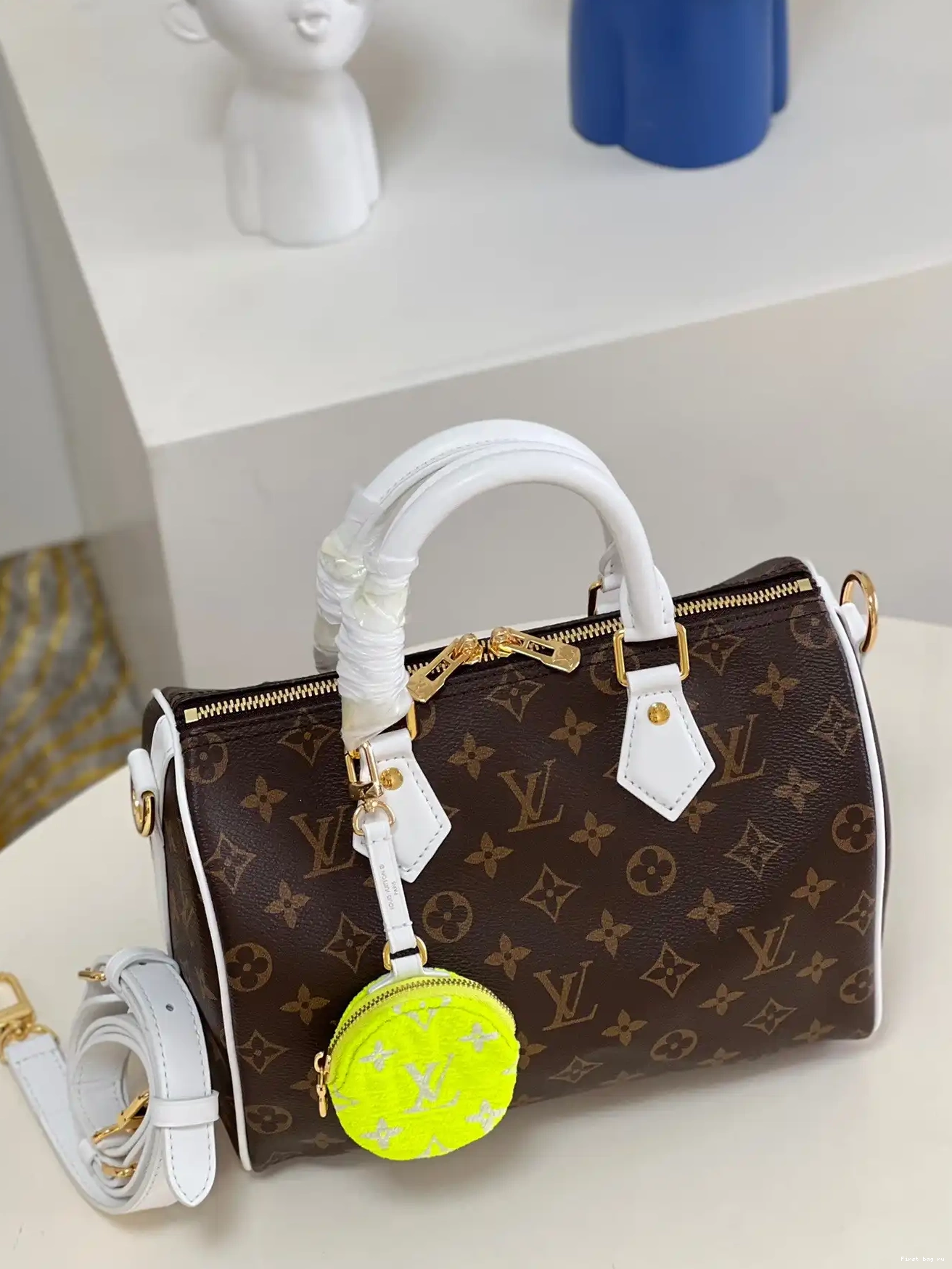 First bag ru 25 VUITTON LOUIS BANDOULIÈRE SPEEDY 0629